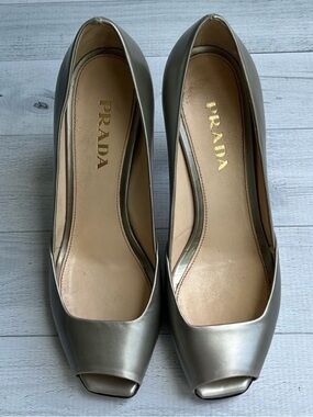 Prada Metallic Green Silver Leather Peep Toe Pumps Size 6
